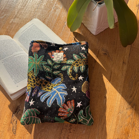 Pochette à livre/liseuse en jacquard jungle
