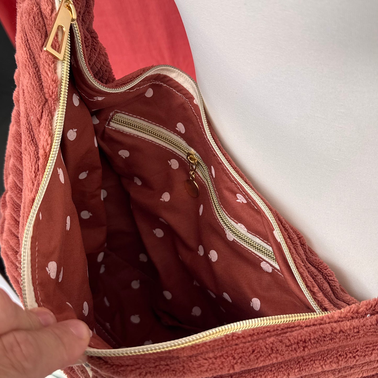 Sac demi-lune - Velours côtelé marron