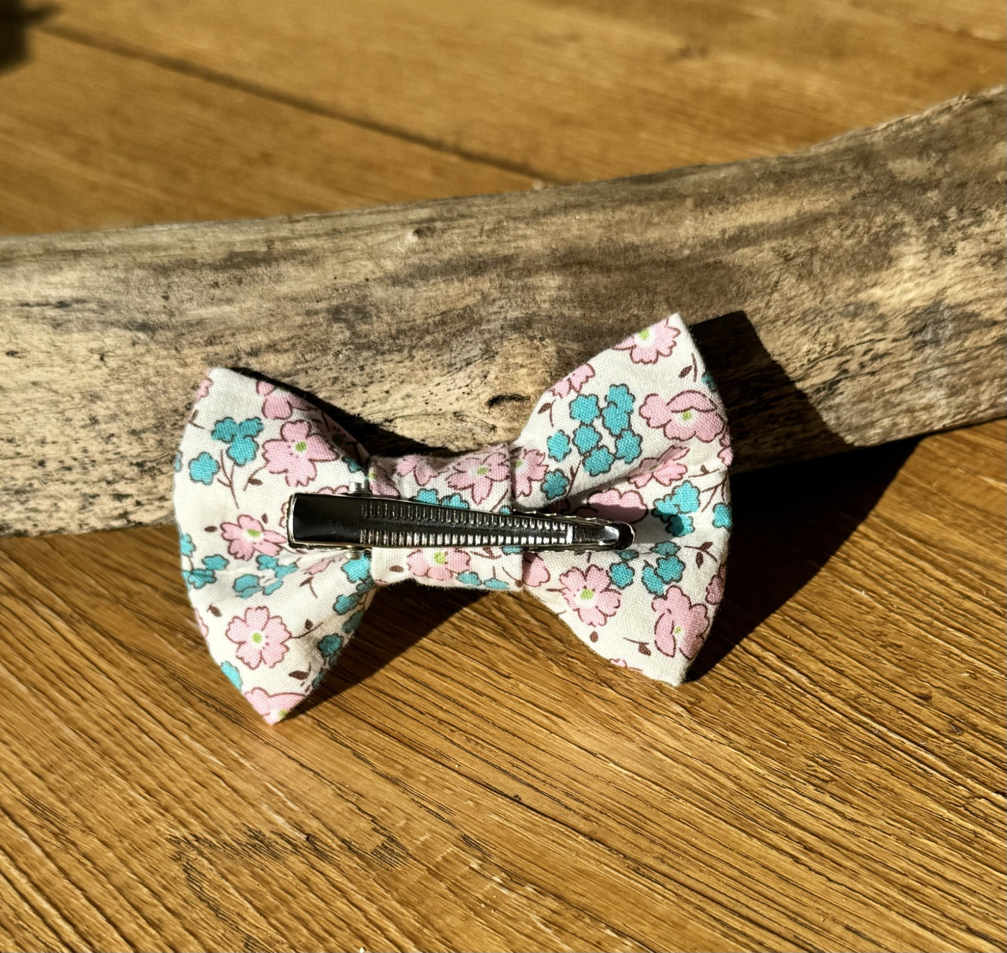 Barrette fleurie