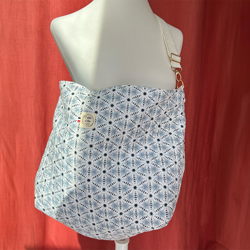 Sac cabas bandoulière - Coton fleuri bleu ciel