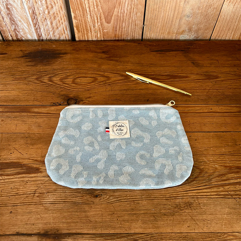 Pochette arrondie - Jean léopard bleu