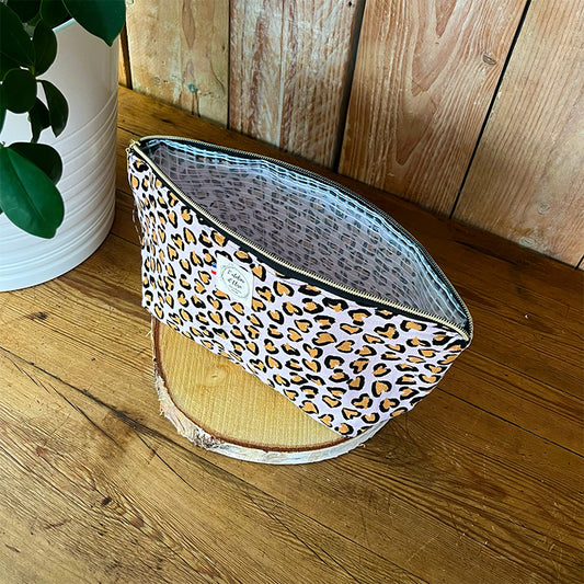 Trousse de toilette imperméable - Velours léopard rose